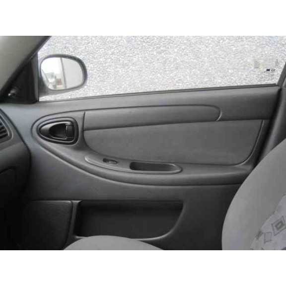 daewoo lanos del año 2002