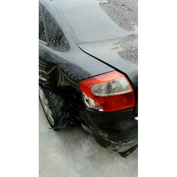 audi a4 berlina (8e) del año 2004