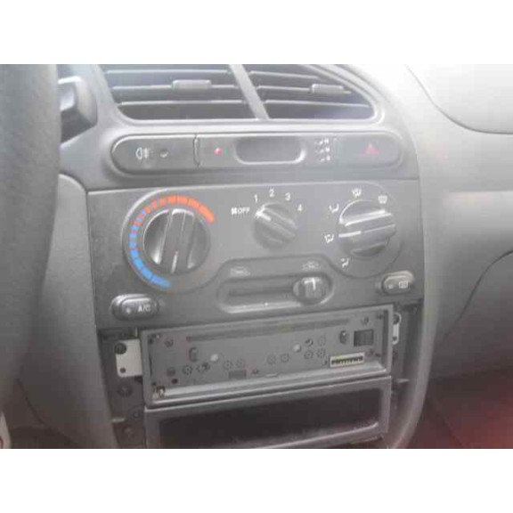 daewoo lanos del año 2002