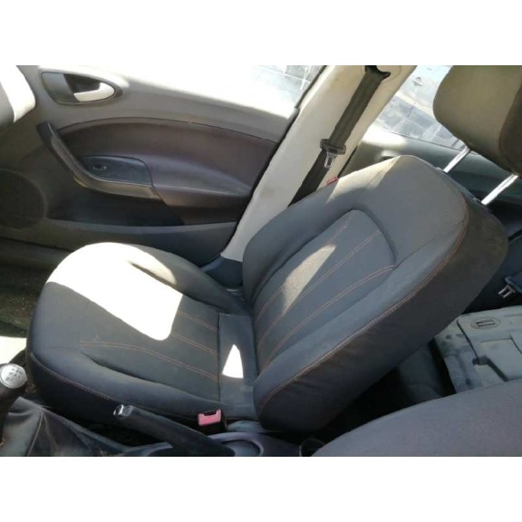 seat ibiza (6j5) del año 2011