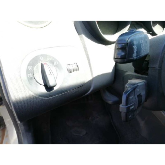 seat ibiza (6j5) del año 2011