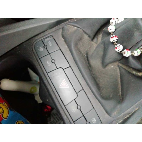 seat ibiza (6j5) del año 2010