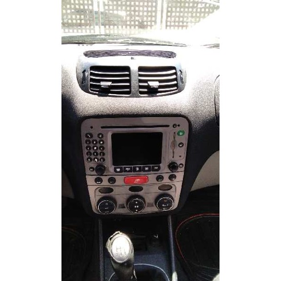 alfa romeo 147 (190) del año 2003