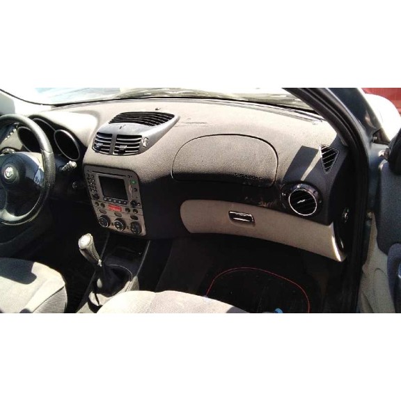 alfa romeo 147 (190) del año 2003