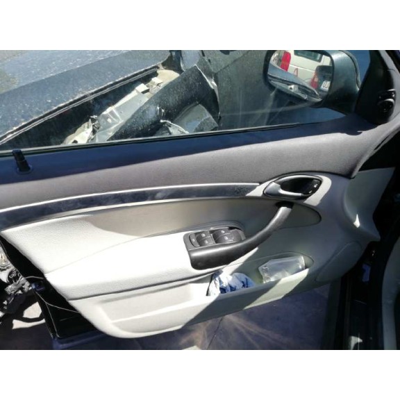 saab 9-3 berlina del año 2005