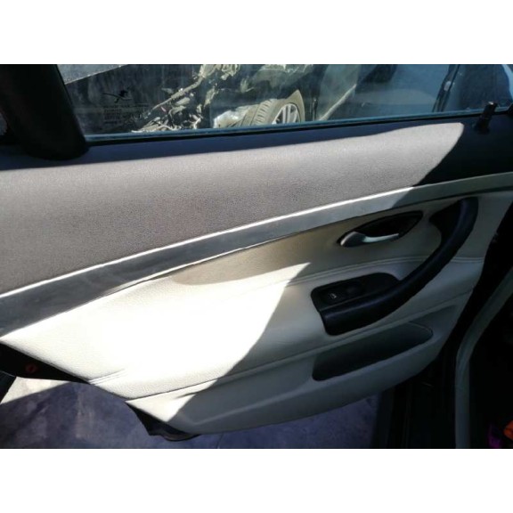 saab 9-3 berlina del año 2005