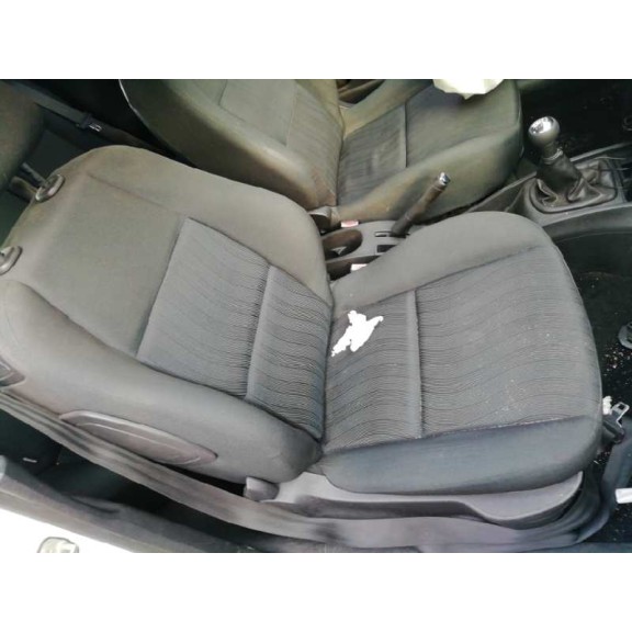 peugeot 207 del año 2007