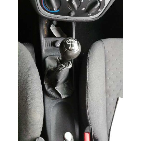 opel corsa c del año 2003