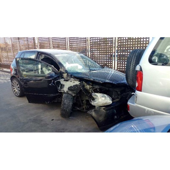 volkswagen golf v berlina (1k1) del año 2006