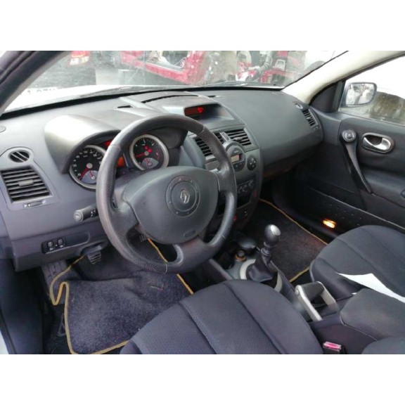 renault megane ii berlina 3p del año 2004