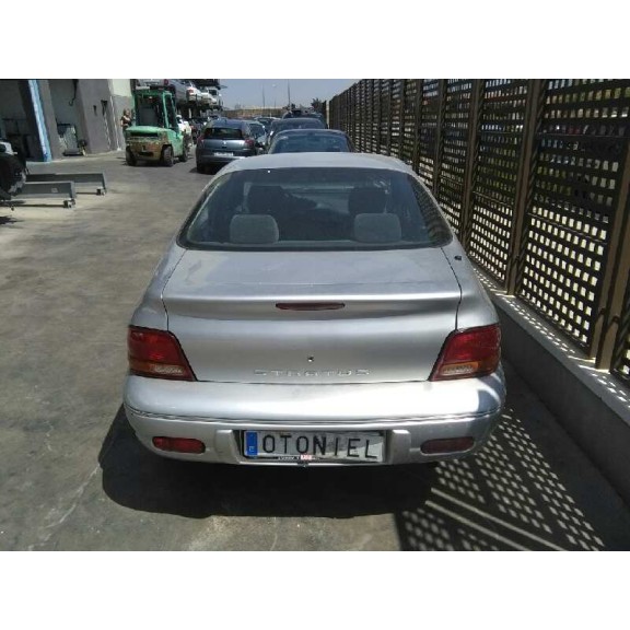 chrysler stratus berlina (ja) del año 2000