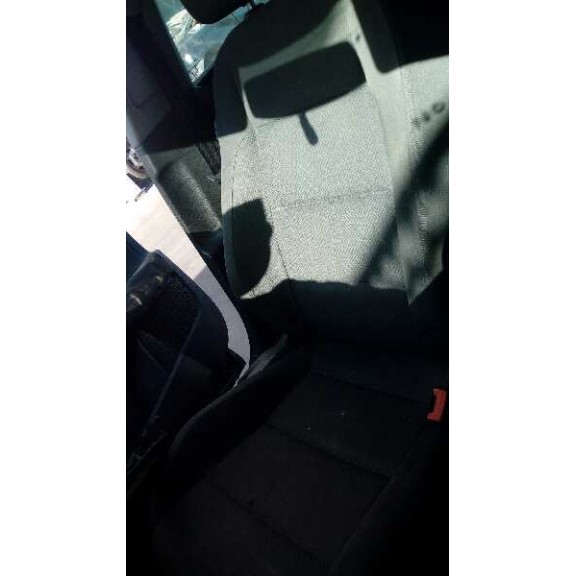 volkswagen golf v berlina (1k1) del año 2006