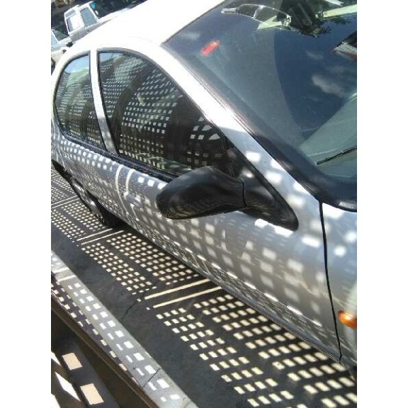 chrysler stratus berlina (ja) del año 2000