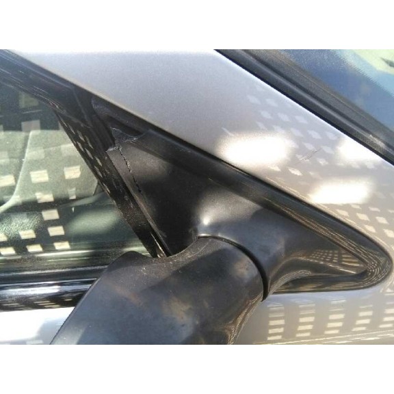 chrysler stratus berlina (ja) del año 2000