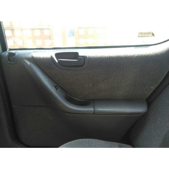 chrysler stratus berlina (ja) del año 2000