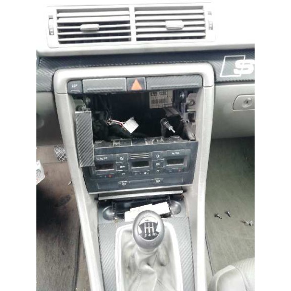 audi a4 berlina (8e) del año 2001