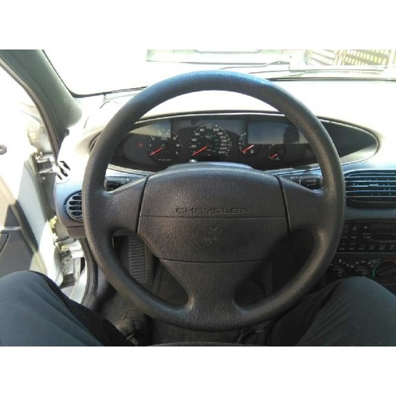 chrysler stratus berlina (ja) del año 2000