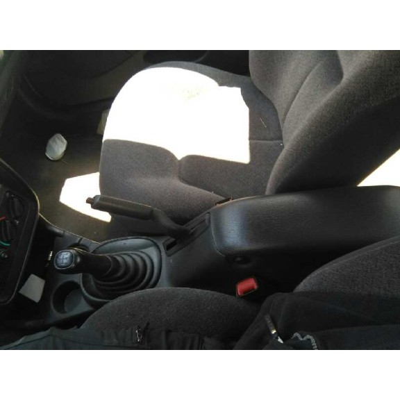 chrysler stratus berlina (ja) del año 2000