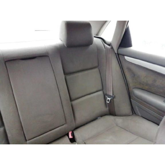 audi a4 berlina (8e) del año 2001