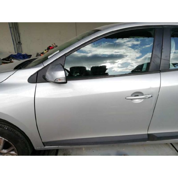 renault megane iii berlina 5 p del año 2012