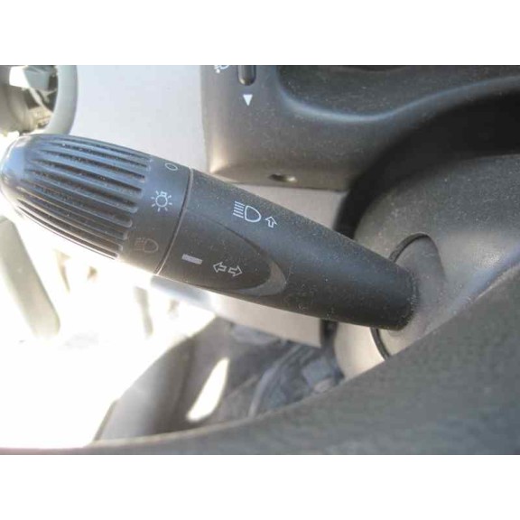 fiat punto berlina (188) del año 2001