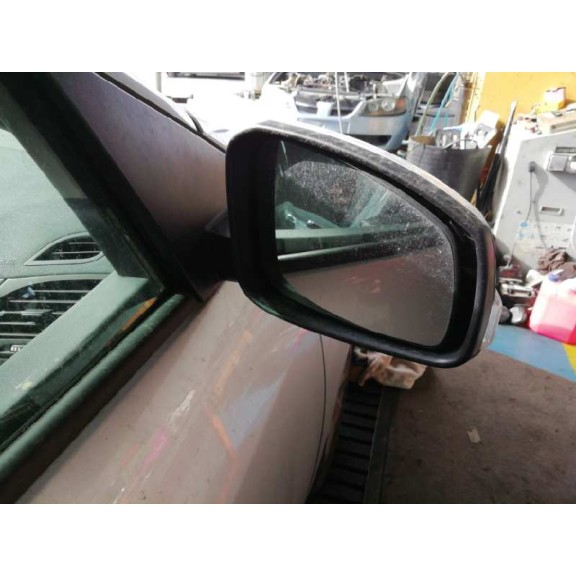 renault megane iii berlina 5 p del año 2012