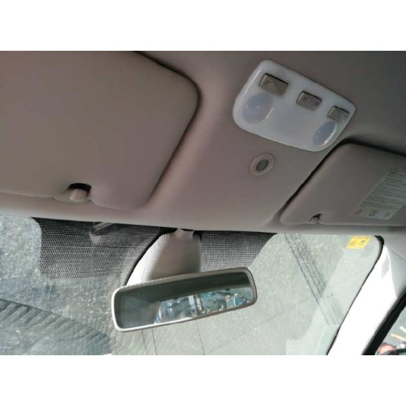 renault megane iii berlina 5 p del año 2012