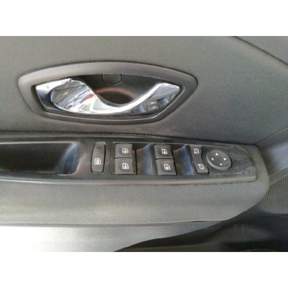 renault megane iii berlina 5 p del año 2012