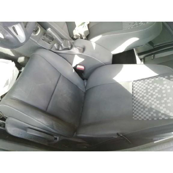 renault megane iii berlina 5 p del año 2012