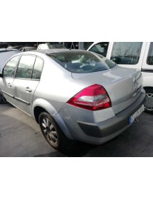 renault megane ii classic berlina del año 2009