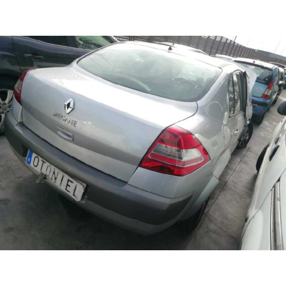 renault megane ii classic berlina del año 2009