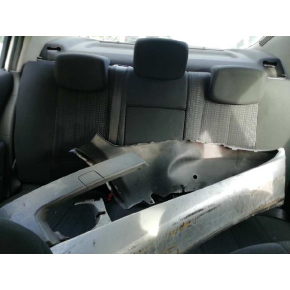 renault megane ii classic berlina del año 2009