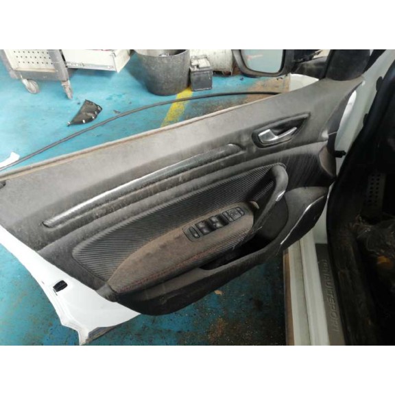 renault megane iv berlina 5p del año 2019