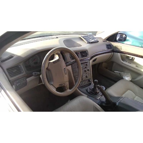 volvo s80 berlina del año 2000