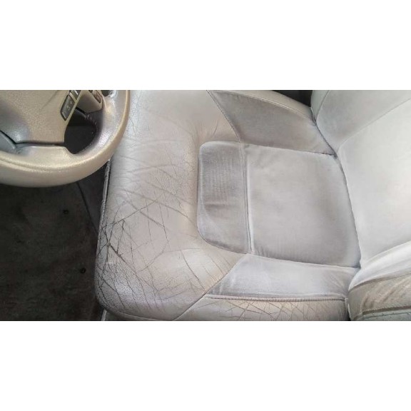 volvo s80 berlina del año 2000