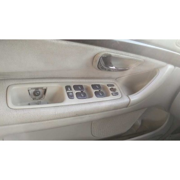 volvo s80 berlina del año 2000