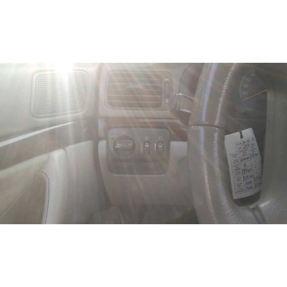 volvo s80 berlina del año 2000