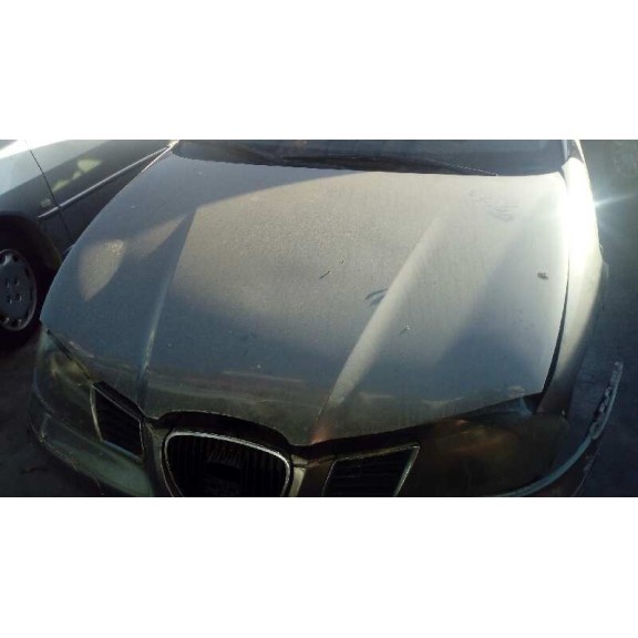 seat ibiza (6l1) del año 2002