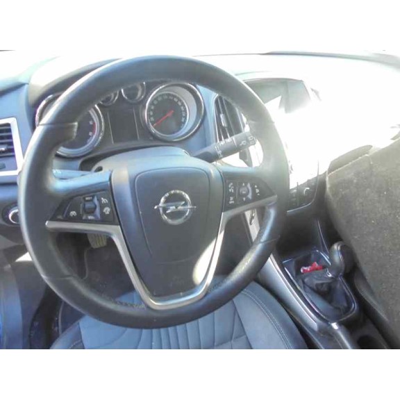 opel astra j lim. del año 2013