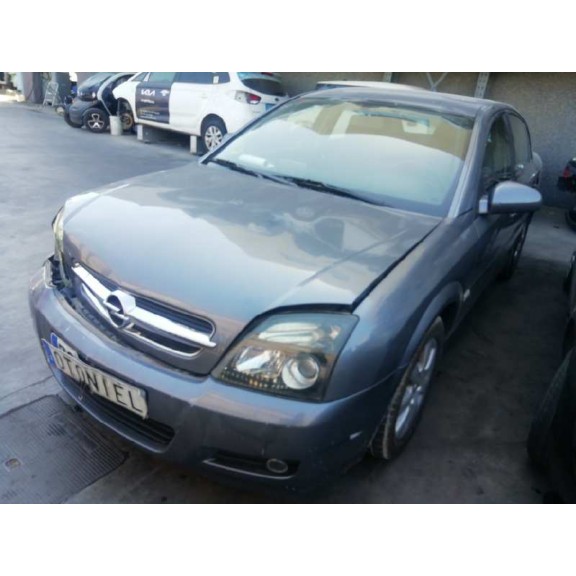 opel vectra c berlina del año 2005