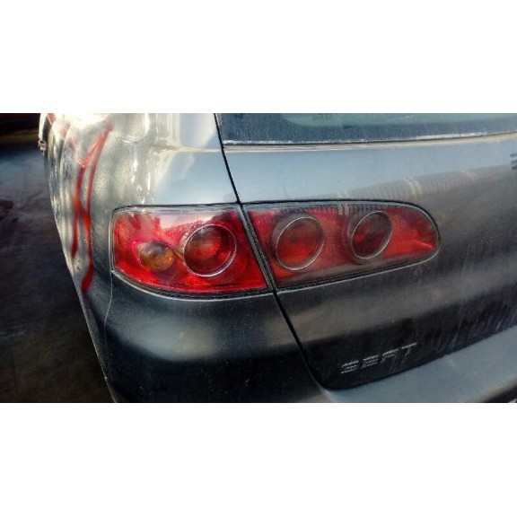 seat ibiza (6l1) del año 2002