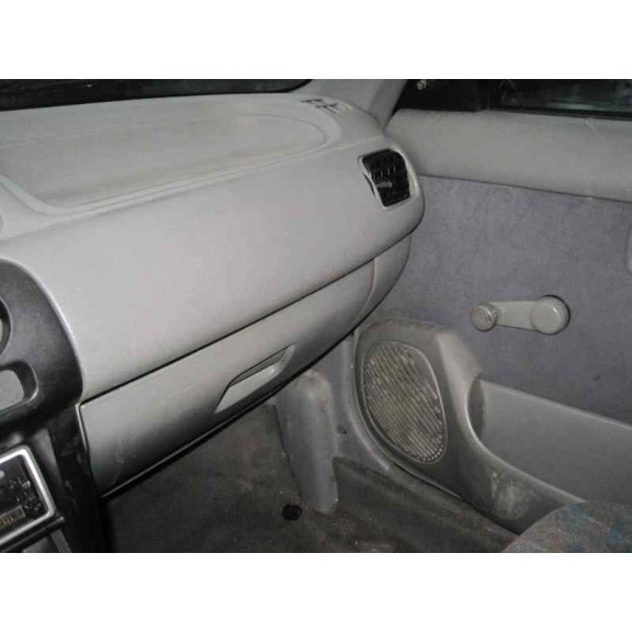 nissan micra (k11) del año 1998