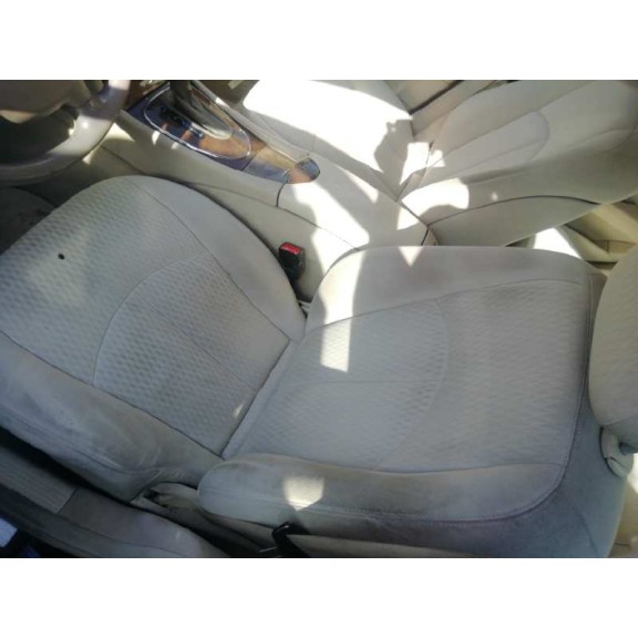 mercedes-benz clase e (w211) berlina del año 2005