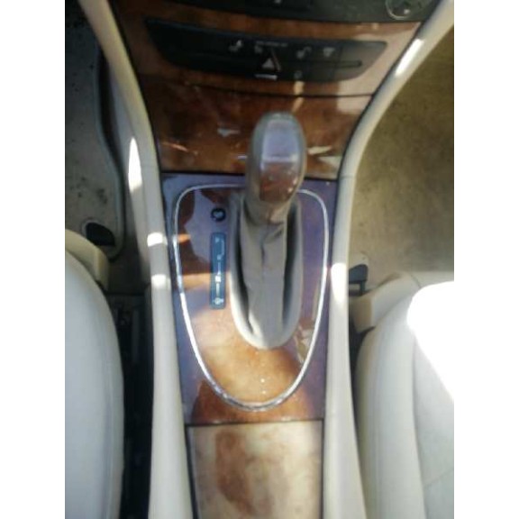 mercedes-benz clase e (w211) berlina del año 2005