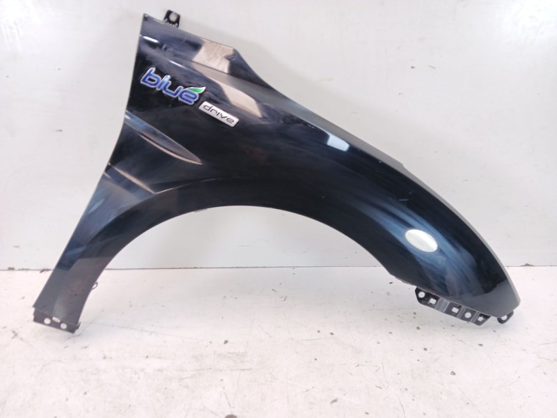 Recambio de aleta delantera derecha para hyundai i40 i (vf) 1.7 crdi referencia OEM IAM 663213Z000  