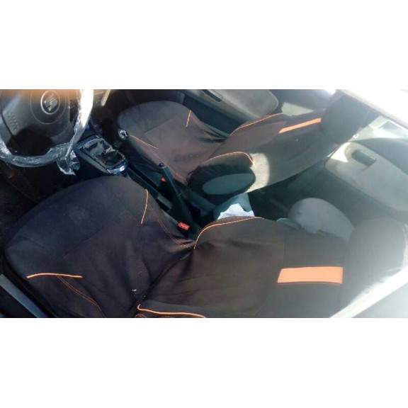 seat ibiza (6l1) del año 2002