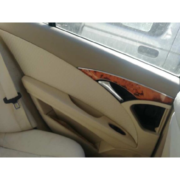 mercedes-benz clase e (w211) berlina del año 2005