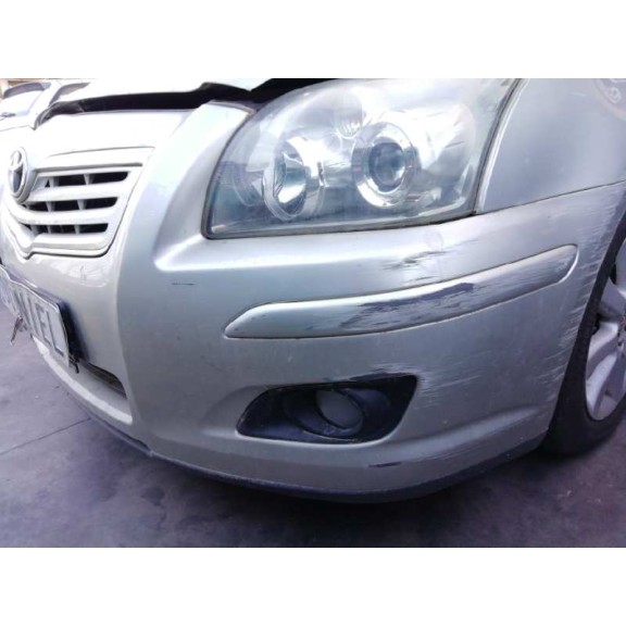 toyota avensis berlina (t25) del año 2006