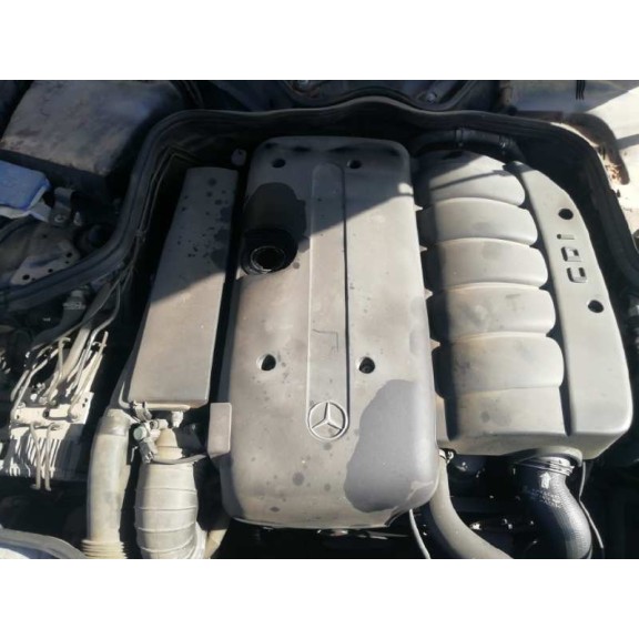 mercedes-benz clase e (w211) berlina del año 2005