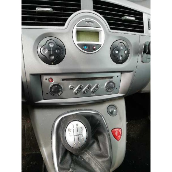 renault scenic ii del año 2006